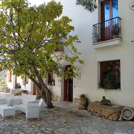 Casa Vacanze Il Cortile-3